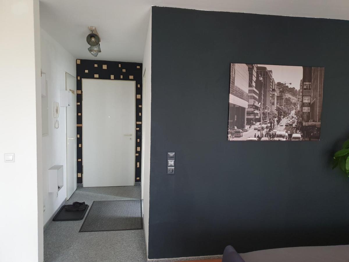 Apartment Black & Wood Design Im Zentrum Cottbus