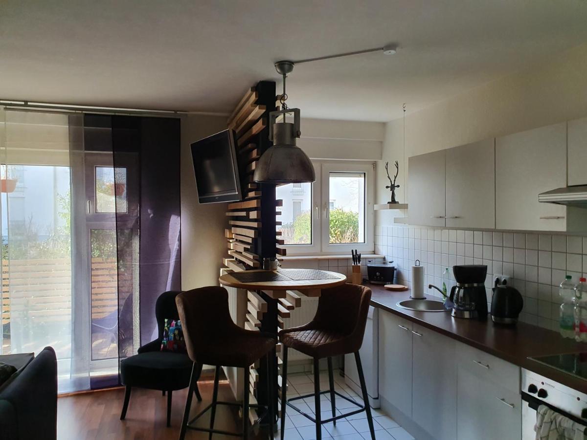 Black & Wood Design Im Zentrum Apartment *
