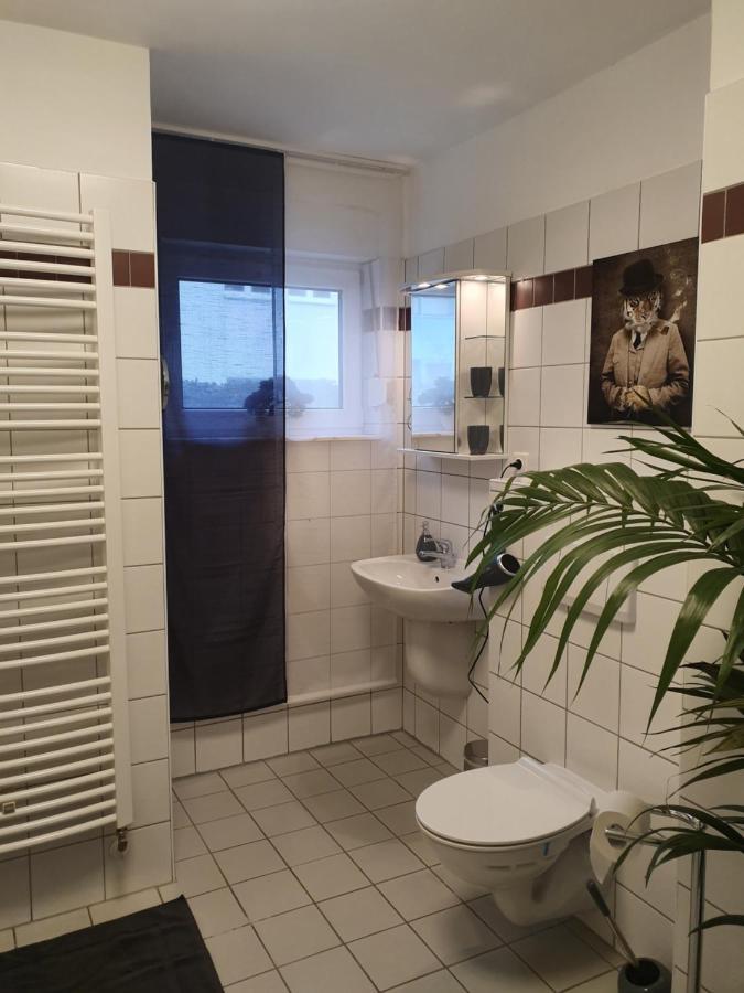 Appartement Black & Wood Design Im Zentrum